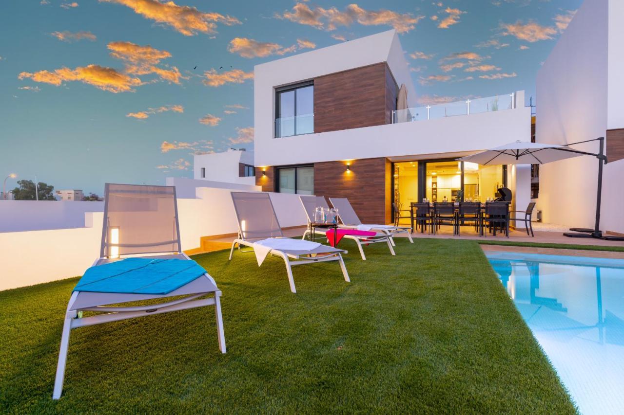 Vila Fidalsa 5 Stars Premium El Campello Exteriér fotografie