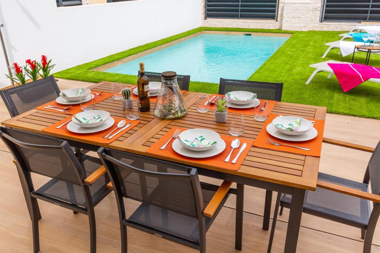 Vila Fidalsa 5 Stars Premium El Campello Exteriér fotografie
