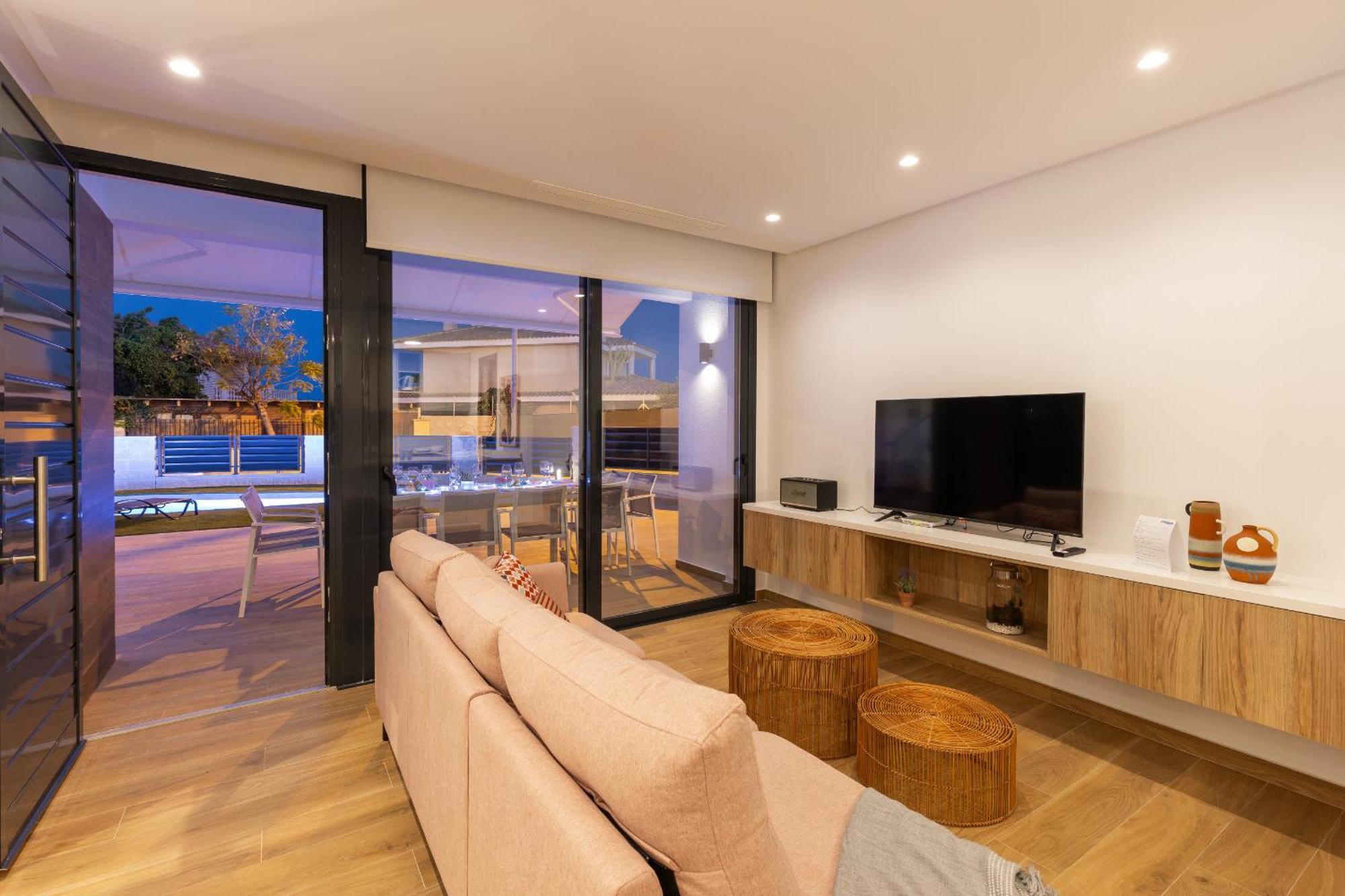 Vila Fidalsa 5 Stars Premium El Campello Exteriér fotografie