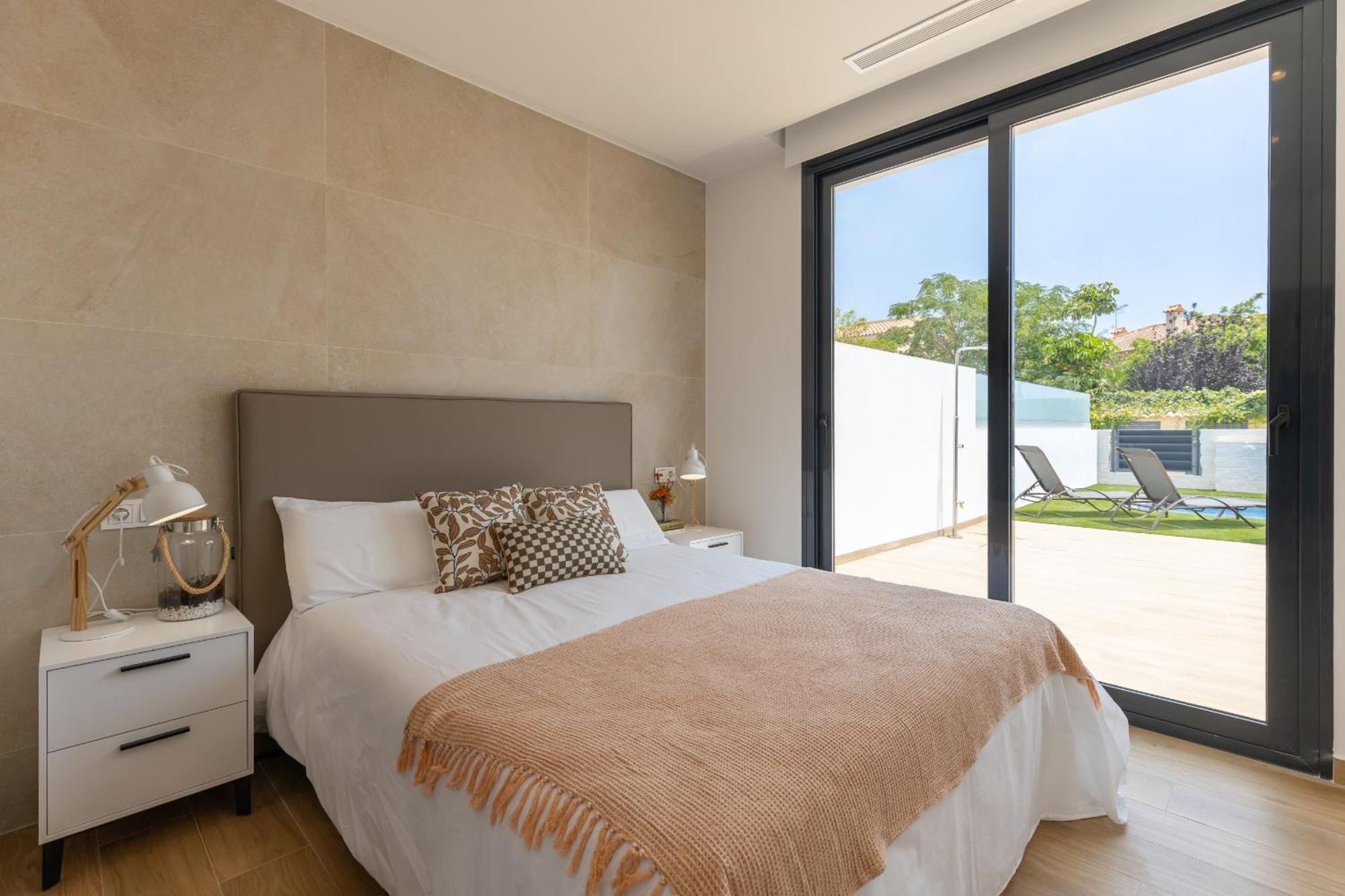 Vila Fidalsa 5 Stars Premium El Campello Exteriér fotografie